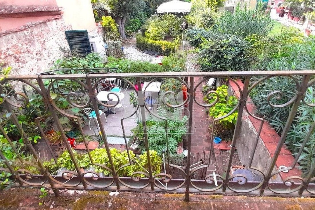 Apartment in Historic Center, Lucca, Tuscany 1 - 16164418