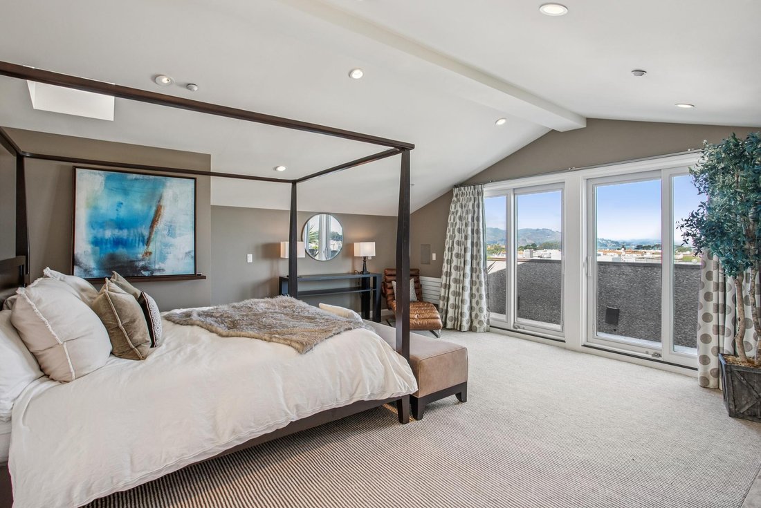 Condo in San Francisco, California, United States 4 - 16167823