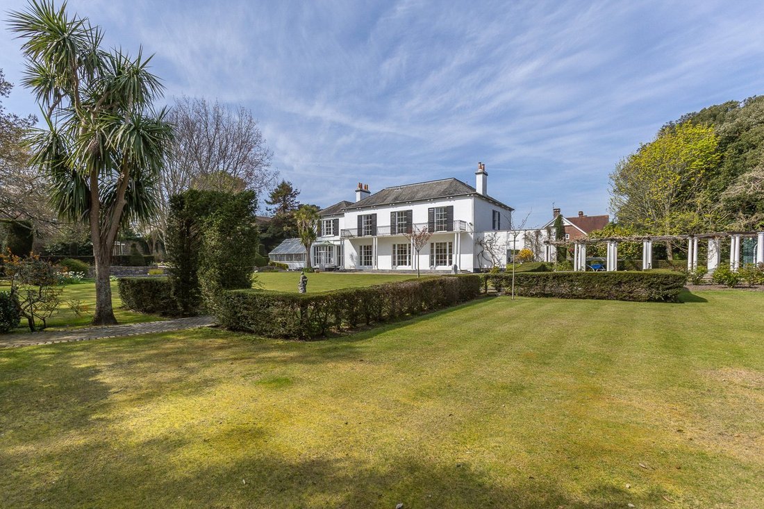 House in Saint Peter Port, Guernsey 2 - 15558968