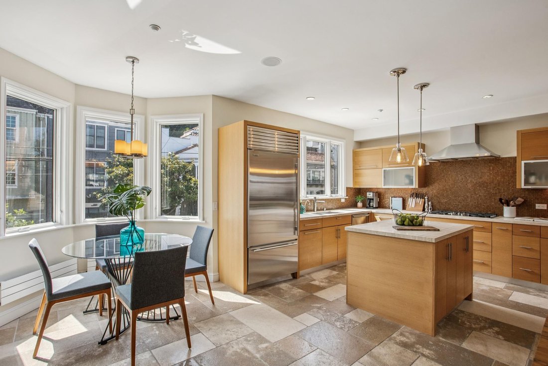 Condo in San Francisco, California, United States 3 - 16167823