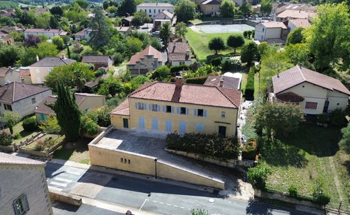 House in Domme, Nouvelle-Aquitaine, France 1