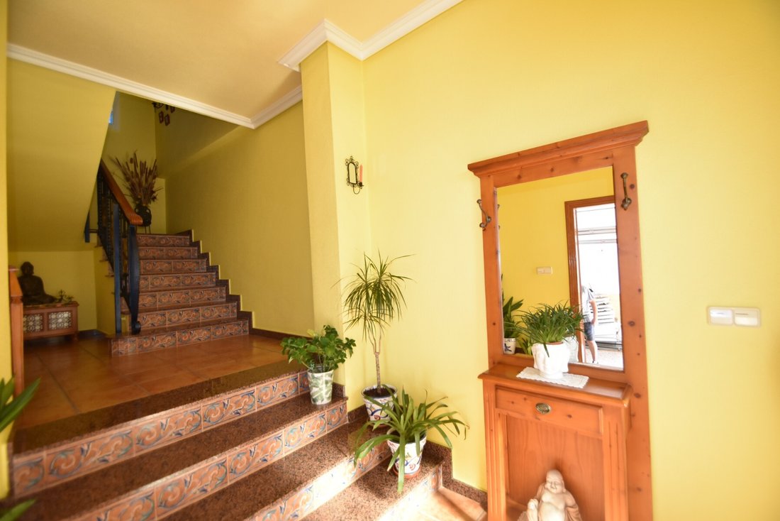 Villa in Los Montesinos, Valencian Community, Spain 2 - 16164707