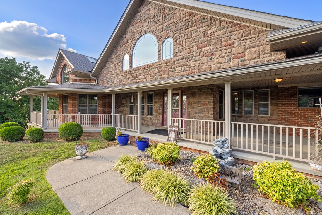House in Mount Sterling, Kentucky, United States 4 - 16164330