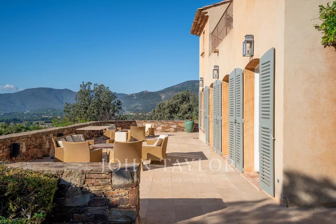 Villa à Le Plan-de-la-Tour, Provence-Alpes-Côte d'Azur, France 3 - 14939279