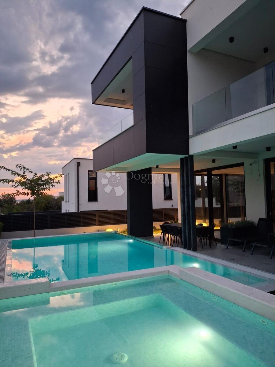 House in Privlaka, Zadar County, Croatia 2 - 15896059
