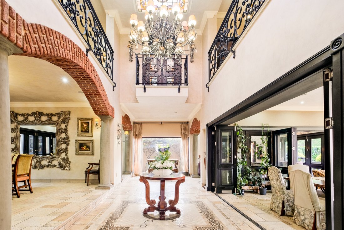 Country House in Sandton, Gauteng, South Africa 5 - 16165633