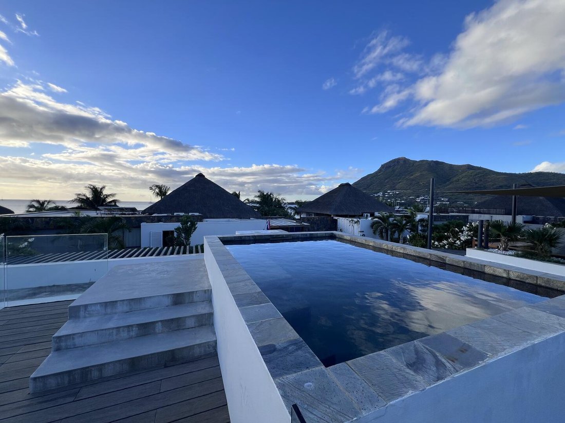 Villa in Grande Riviere Noire, Rivière Noire District, Mauritius 1 - 16164683