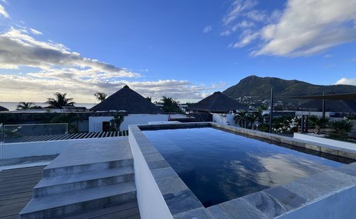 Villa in Grande Riviere Noire, Rivière Noire District, Mauritius 1