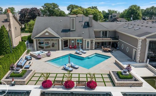 Casa a Mount Clemens, Michigan, Stati Uniti 1