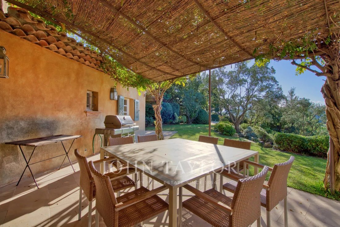 Villa à Le Plan-de-la-Tour, Provence-Alpes-Côte d'Azur, France 4 - 14939279