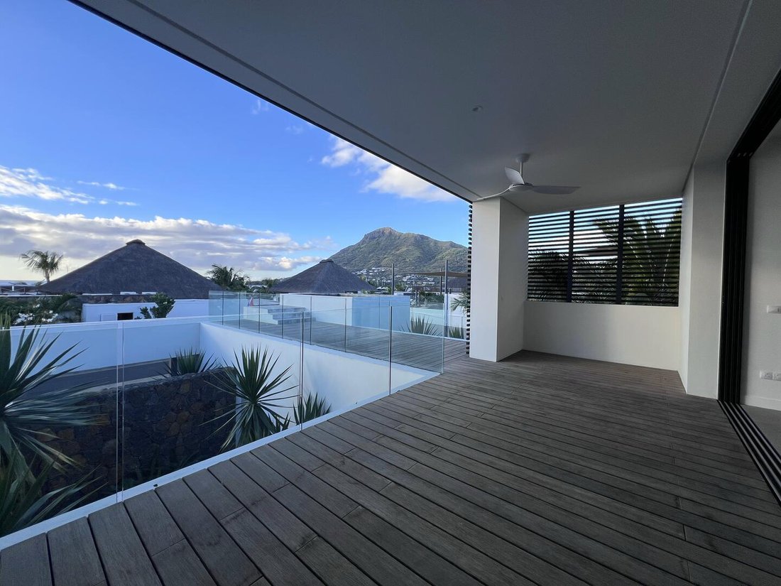 Villa in Grande Riviere Noire, Rivière Noire District, Mauritius 2 - 16164683