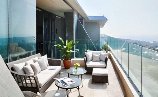 Penthouse in Blackburn, KwaZulu-Natal, South Africa 1