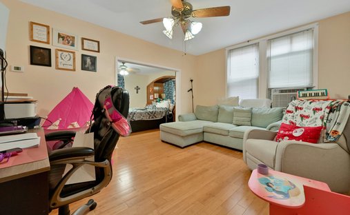 House in Guttenberg, New Jersey, United States 1
