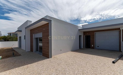 Villa in Azeitao (Sao Lourenco e Sao Simao), Setubal, Portugal 1
