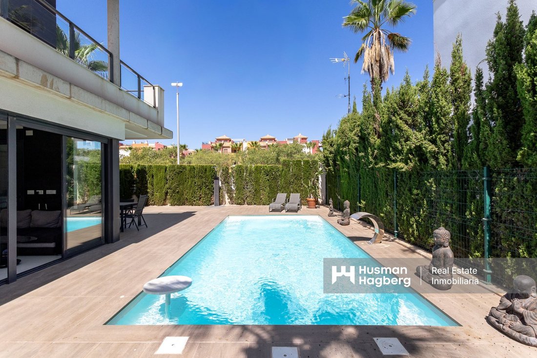 Villa in Orihuela, Valencian Community, Spain 2 - 16091658