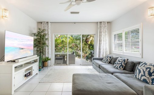 Apartment in West Bay, West Bay, Cayman Islands 1