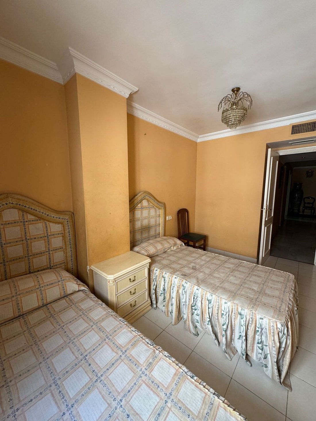 Apartment Apartamento For Rent In Marbella, Málaga In Marbella ...