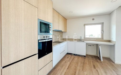 Apartment in Gloria e Vera Cruz, Aveiro District, Portugal 1