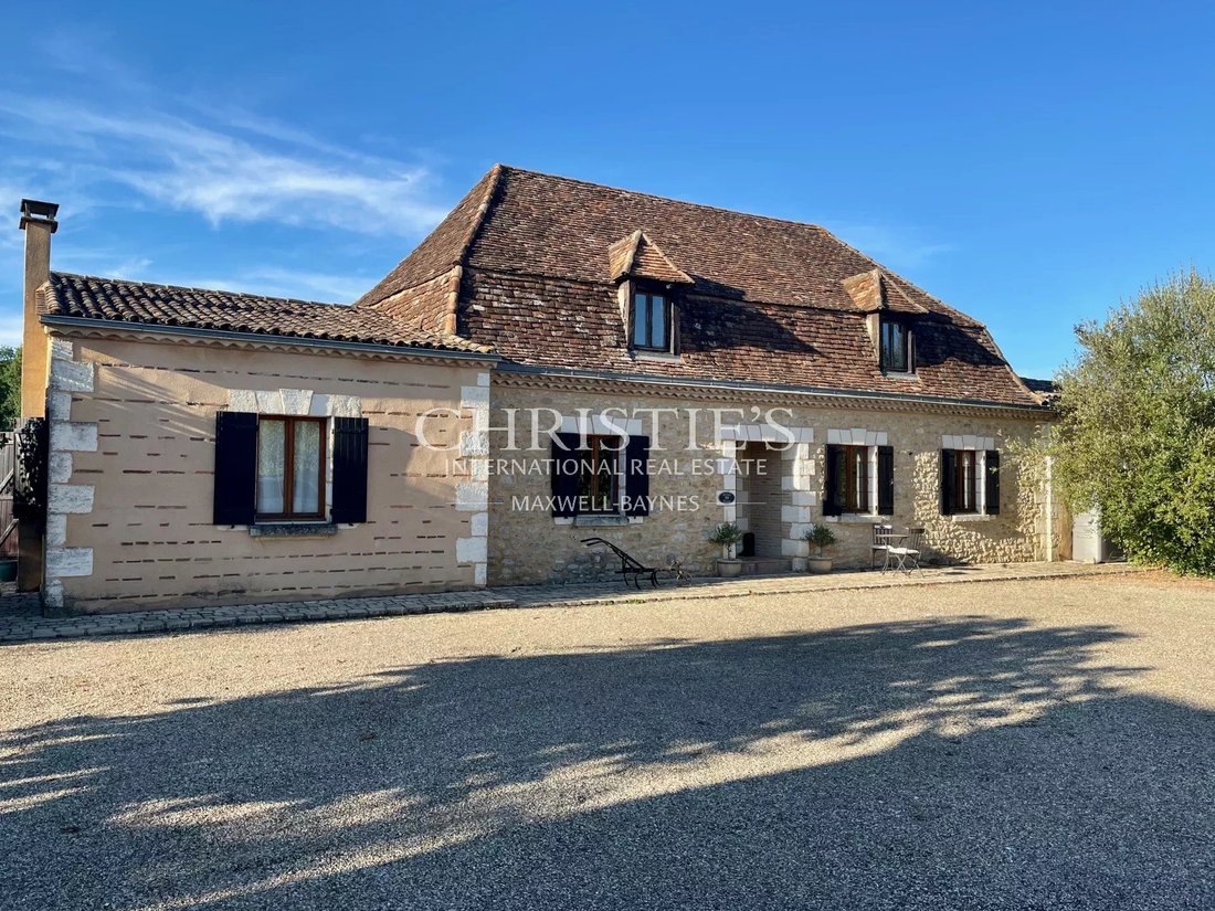 House in Saint-Méard-de-Gurçon, Nouvelle-Aquitaine, France 1 - 16164473
