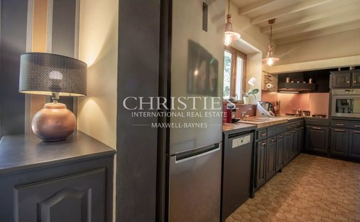 Castle for Sale in Marmande, Nouvelle-Aquitaine, France