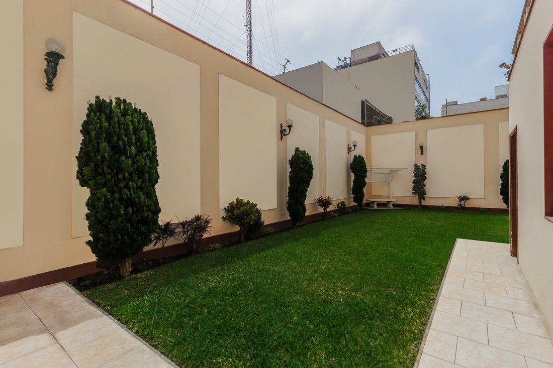 House in San Juan de Miraflores, Metropolitan Municipality of Lima, Peru 3 - 16164987