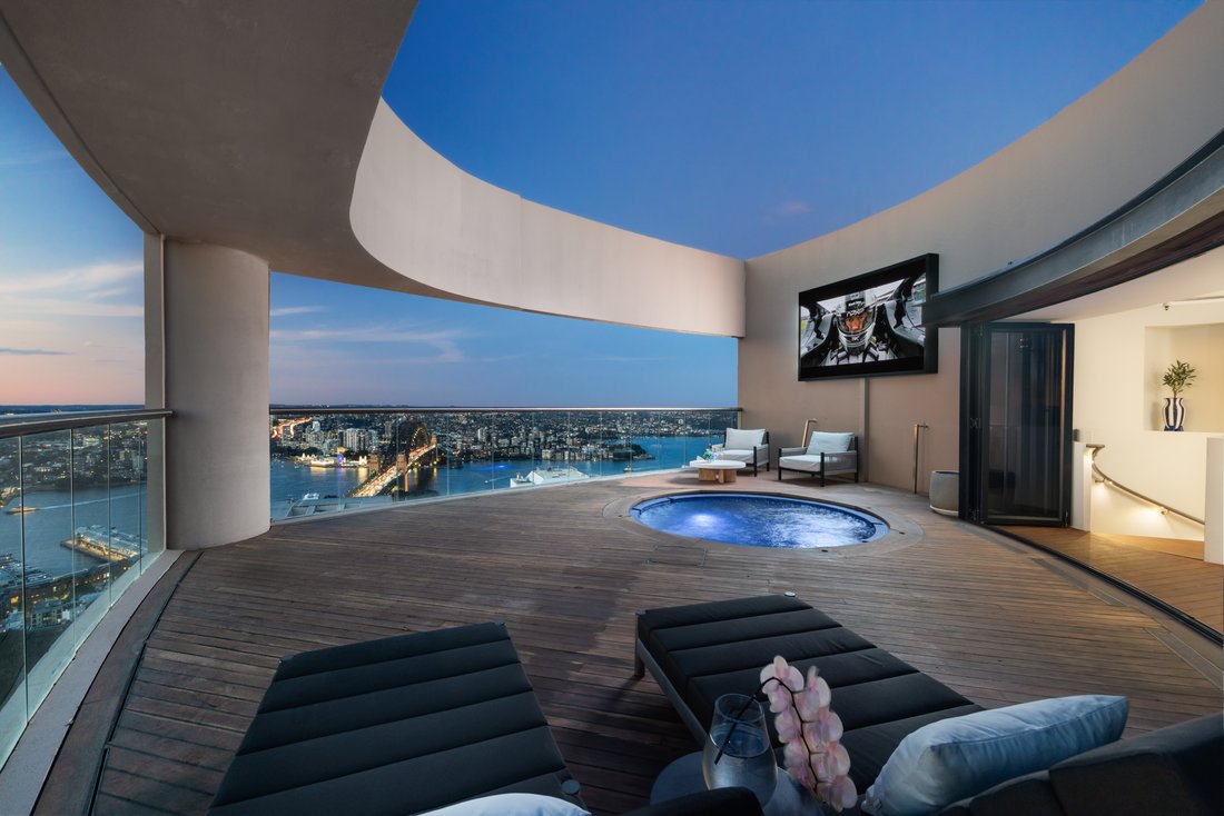 Stunning World Class Penthouse Living Experiences image