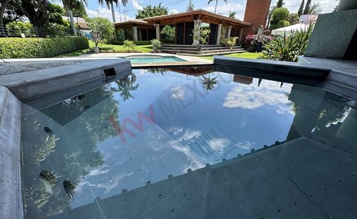 House in Lomas de Cocoyoc, Morelos, Mexico 1