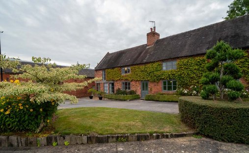 Farm Ranch in Tean, England 1