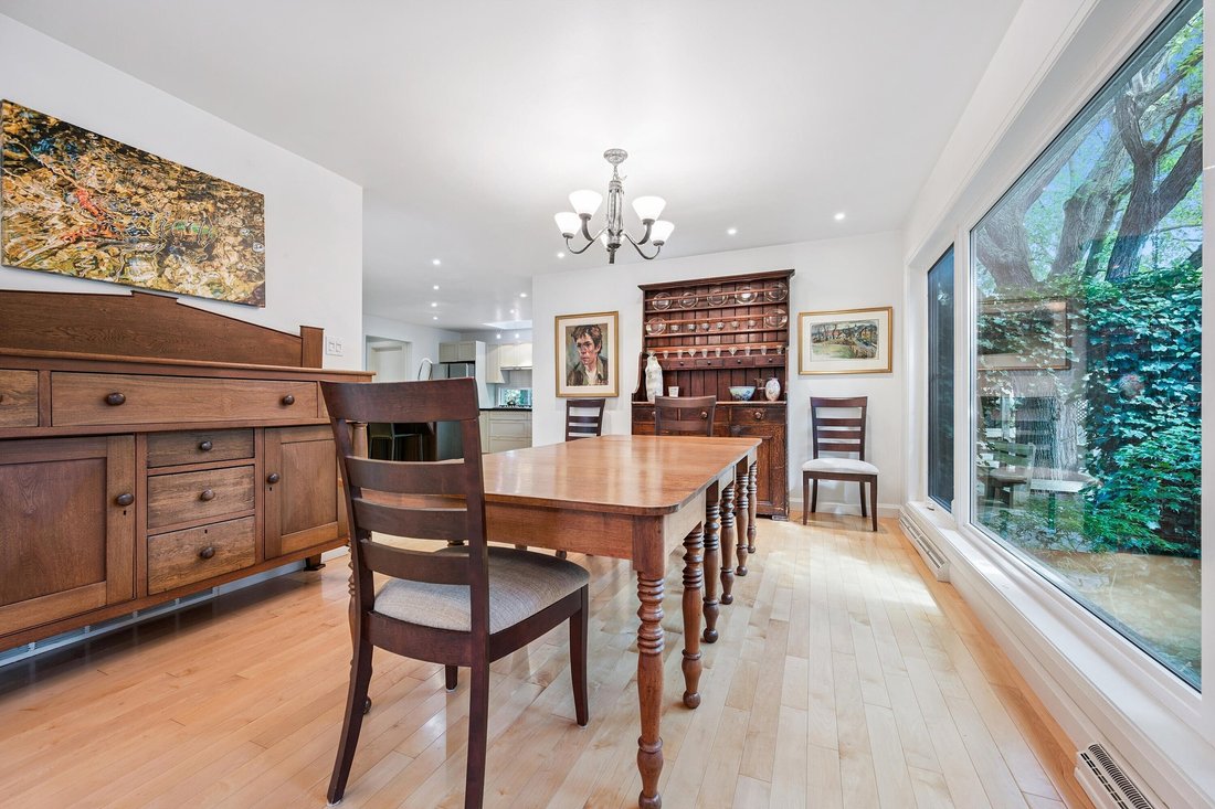 House in Waterloo, Ontario, Canada 5 - 16164985