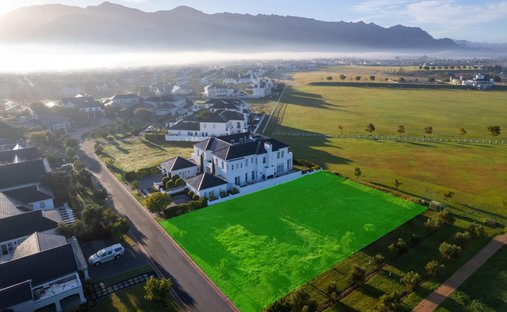 Land in Val de Vie, Western Cape, South Africa 1