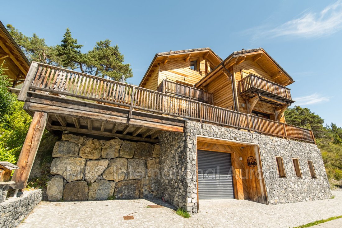 Villa in Saint-Etienne-de-Tinée, Provence-Alpes-Côte d'Azur, France 3 - 16167113