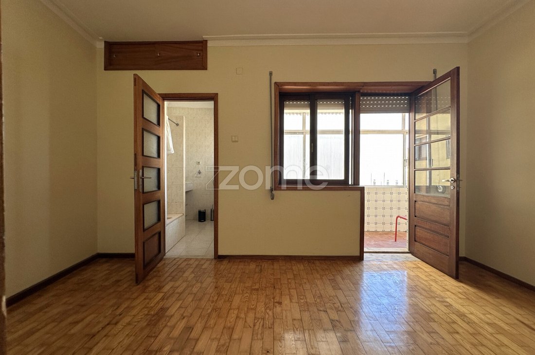 Apartment in Cedofeita, Santo Ildefonso, Se, Miragaia, Sao Nicolau e Vitoria, Porto District, Portugal 1 - 16167672