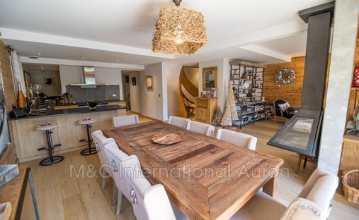 Villa in Saint-Etienne-de-Tinée, Provence-Alpes-Côte d'Azur, France 1