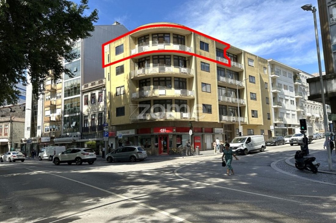 Apartment in Cedofeita, Santo Ildefonso, Se, Miragaia, Sao Nicolau e Vitoria, Porto District, Portugal 2 - 16167672