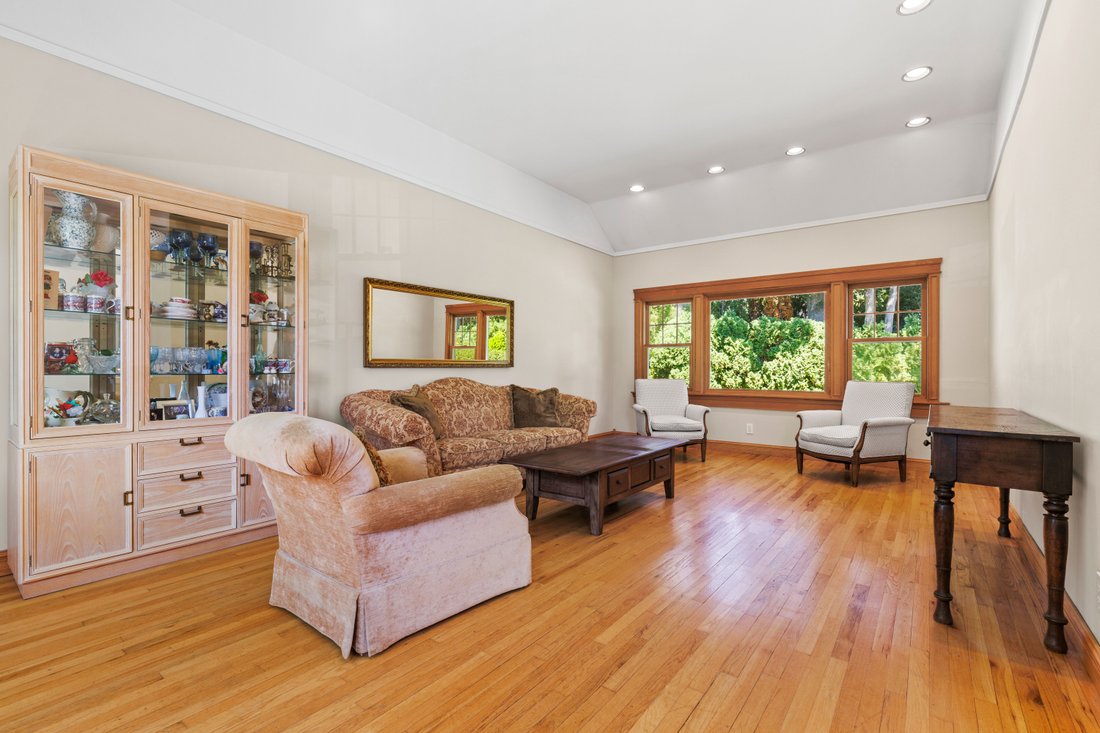 House in Port Chester, New York, United States 5 - 16164336