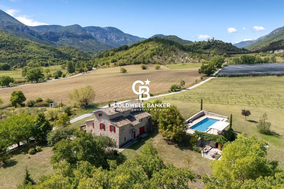 Domaine à Saint-Vincent-sur-Jabron, Provence-Alpes-Côte d'Azur, France 1 - 16166835