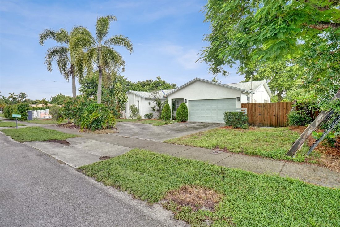 House in Miramar, Florida, United States 1 - 16164957