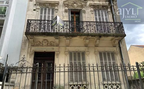 Château With Two Gîtes And Reception Hall.