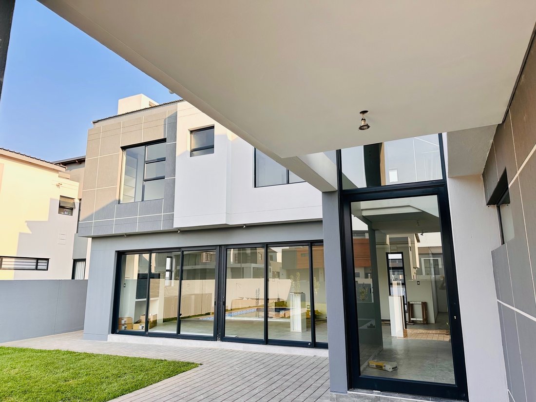 House in Sunderland Ridge AH, Gauteng, South Africa 4 - 16173403