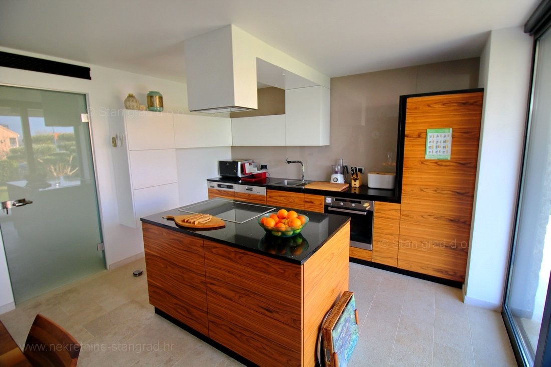 Apartment in Malinska, Primorje-Gorski Kotar County, Croatia 2 - 16174537