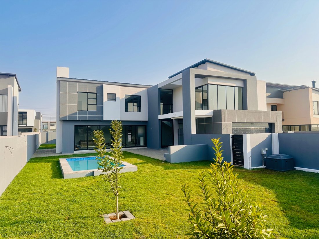 House in Sunderland Ridge AH, Gauteng, South Africa 1 - 16173403