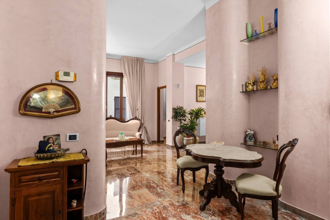 Villa in Historic Center, La Spezia, Italy 3 - 16177185