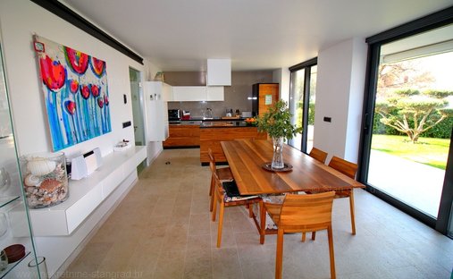 Apartment in Malinska, Primorje-Gorski Kotar County, Croatia 1