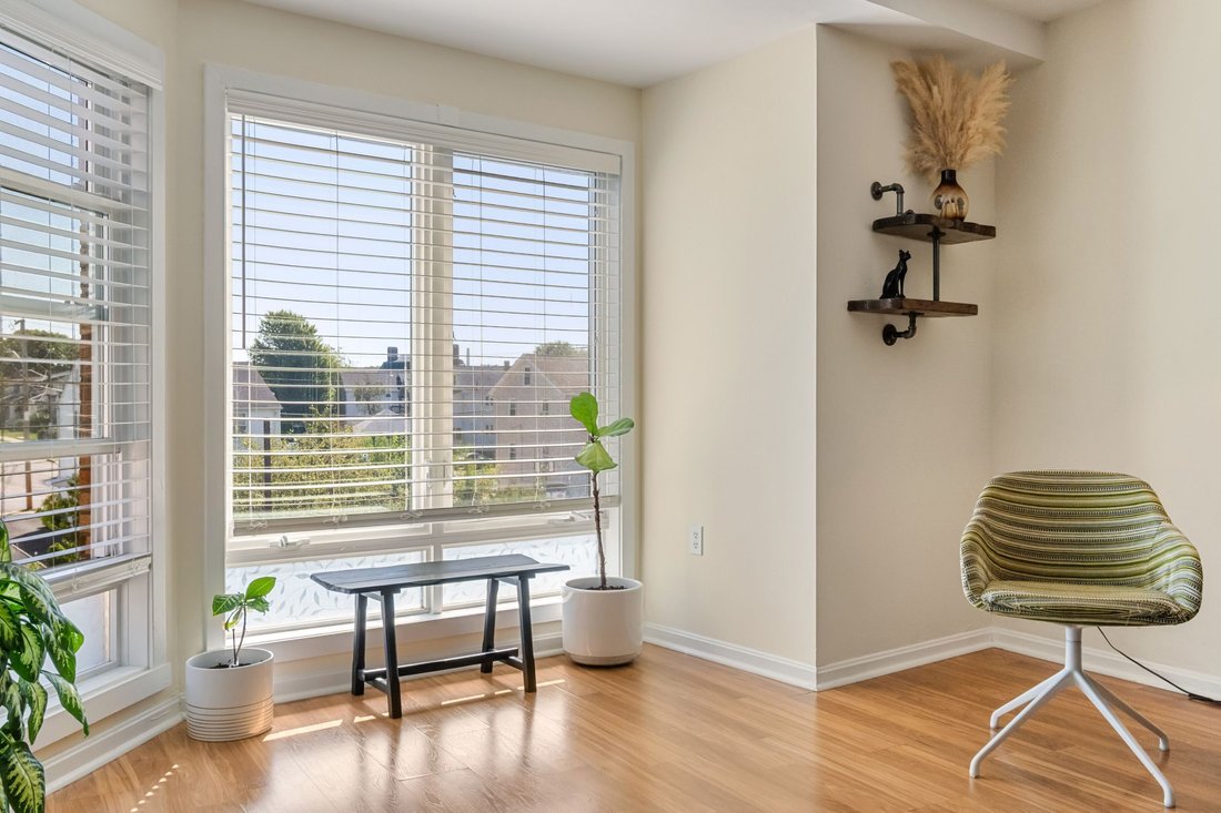 Condo in Medford, Massachusetts, United States 4 - 16175677