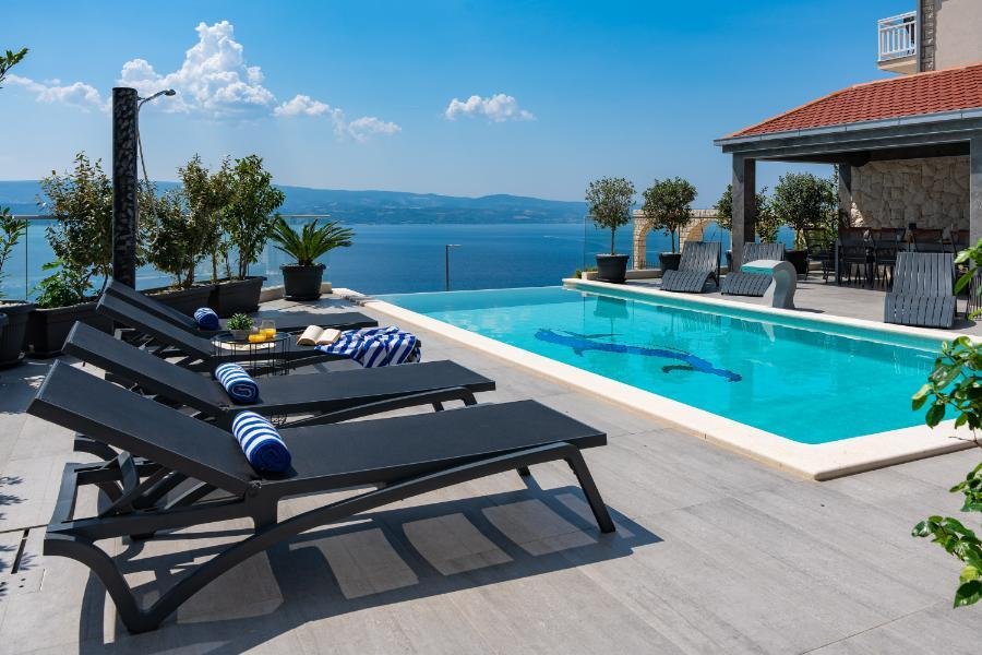 Villa in Omis, Split-Dalmatia County, Croatia 4 - 16173076