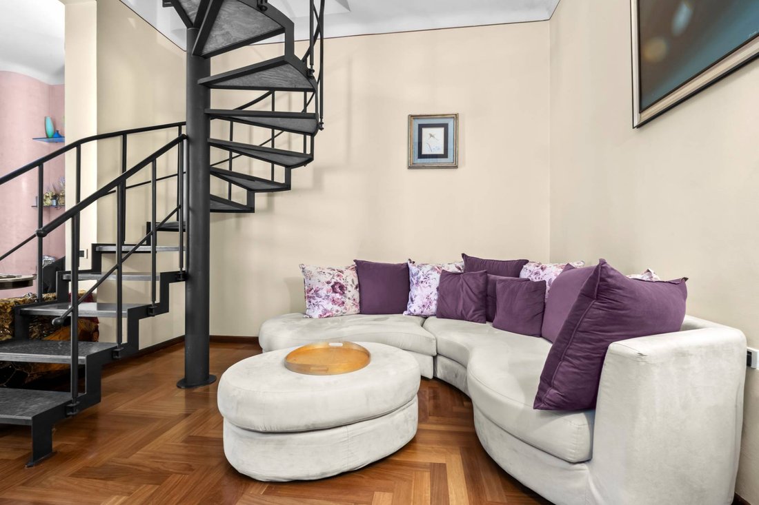 Villa in Historic Center, La Spezia, Italy 4 - 16177185