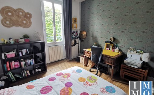 Castle for Sale in Bourges, Centre-Val de Loire, France