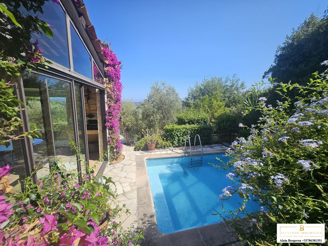 Villa in Cabris, Provence-Alpes-Côte d'Azur, France 2 - 15996424