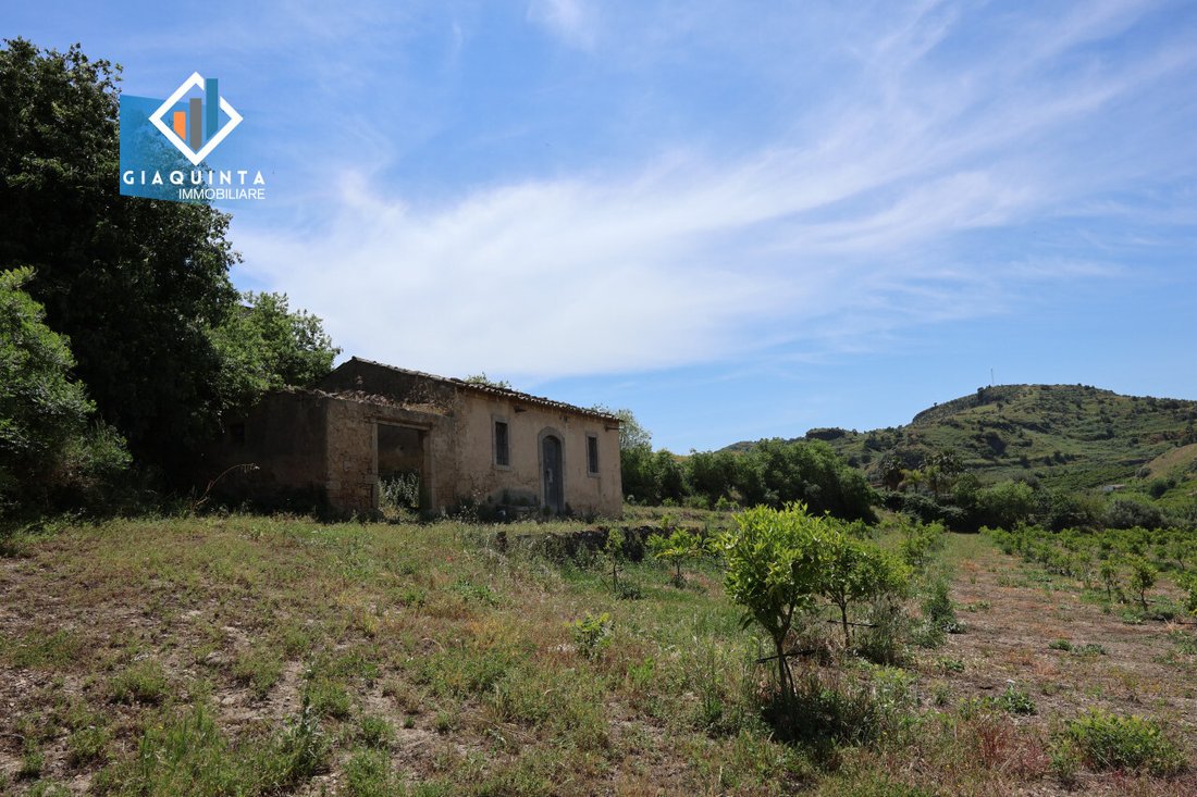 Land in Palagonia, Sicily, Italy 4 - 16179507