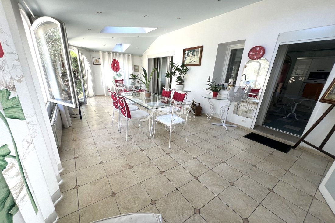 Villa in Centre Ancien, Draguignan, France 3 - 16174388